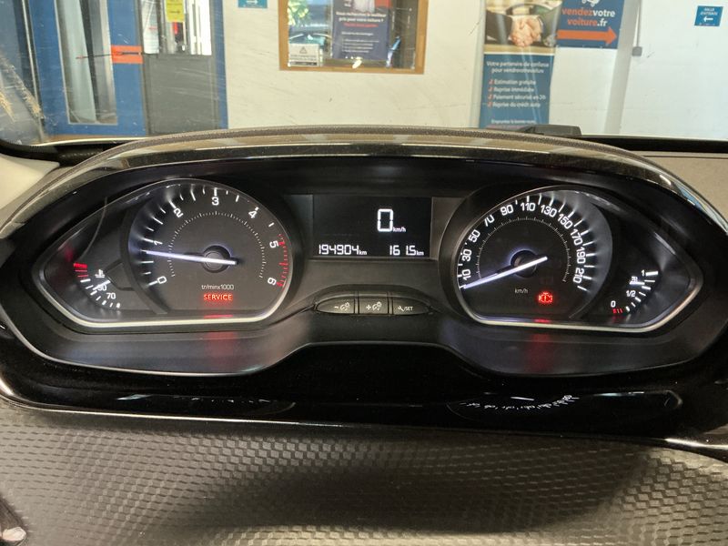 Peugeot 2008 1.6 Blue-HDi Active 2017 – снимка 18