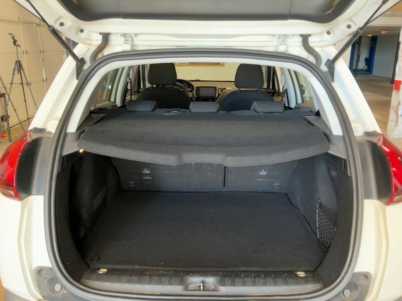 Peugeot 2008 1.6 Blue-HDi Active 2017 – снимка 15