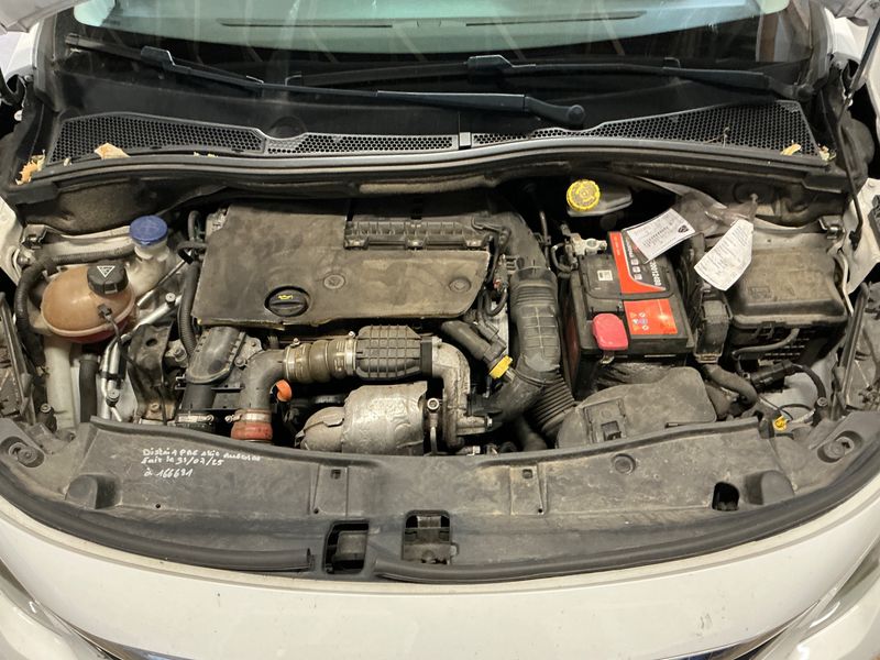 Peugeot 2008 1.6 Blue-HDi Active 2017 – снимка 26