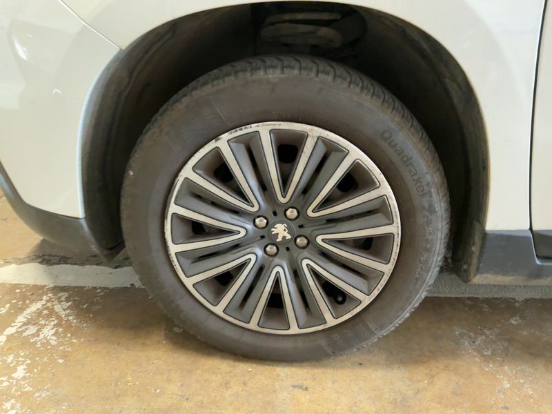 Peugeot 2008 1.6 Blue-HDi Active 2017 – снимка 3