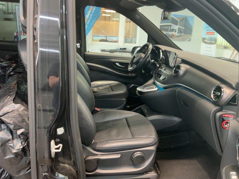 Mercedes-Benz V-Klasse V 250 d AVANTGARDE EDITION 19 lang — zdjęcie 11