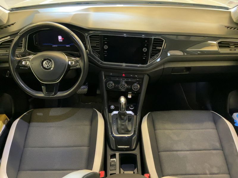 Volkswagen T-Roc 2.0 TDI Carat — zdjęcie 12