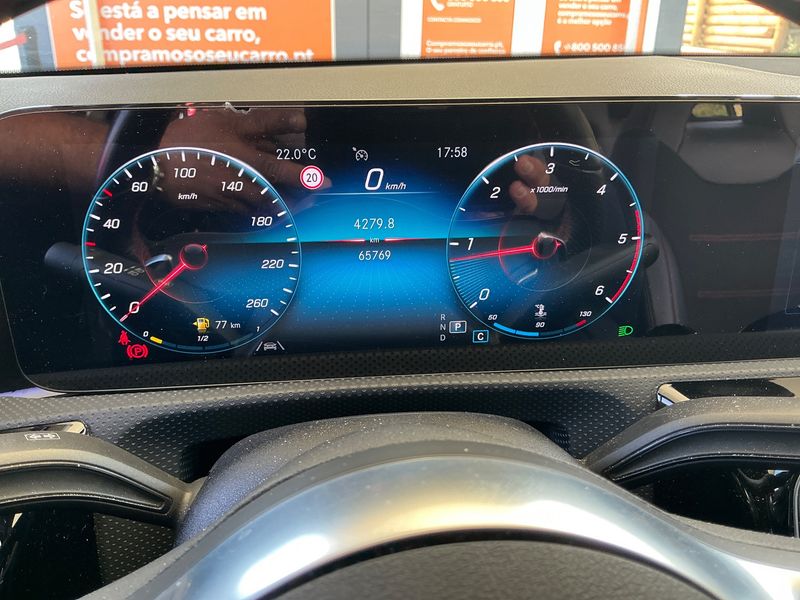 Mercedes-Benz A-Klasse A 180 d AMG Line — zdjęcie 13