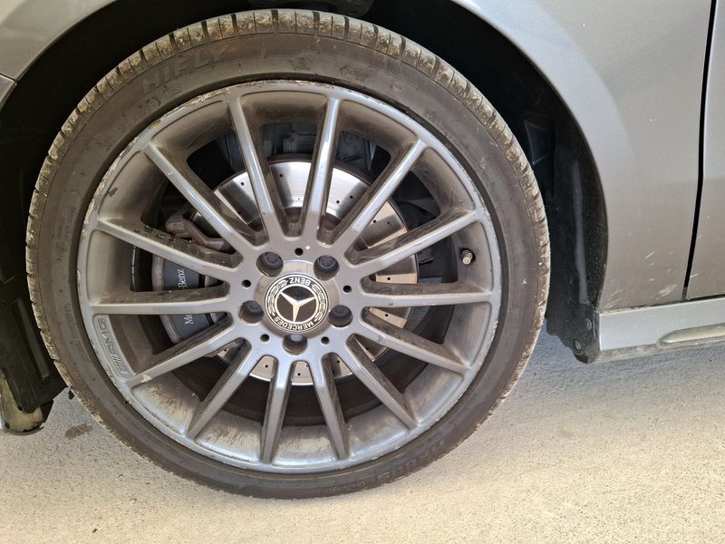Mercedes-Benz A-Klasse A 220 CDI 4Matic AMG Sport 2014 – снимка 3