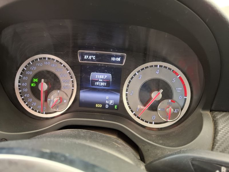 Mercedes-Benz A-Klasse A 220 CDI 4Matic AMG Sport 2014 – снимка 18