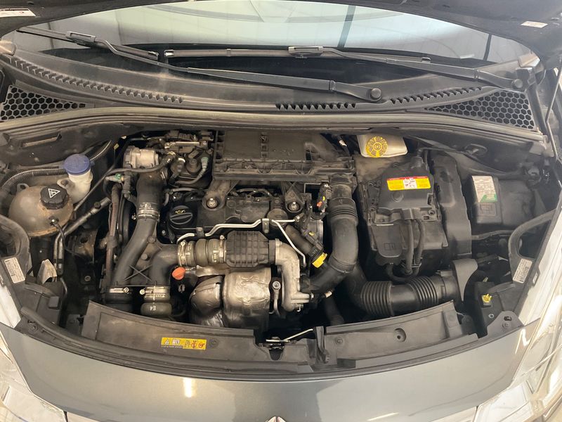Citroen C3 1.4 e-HDi Confort — zdjęcie 13