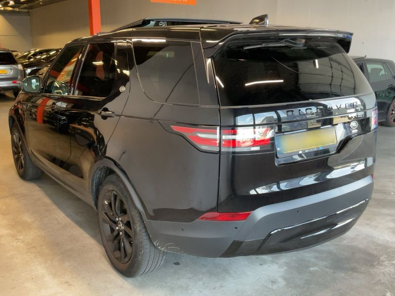 Land Rover Discovery 5 2.0 Si4 TwinTurbo HSE — zdjęcie 3