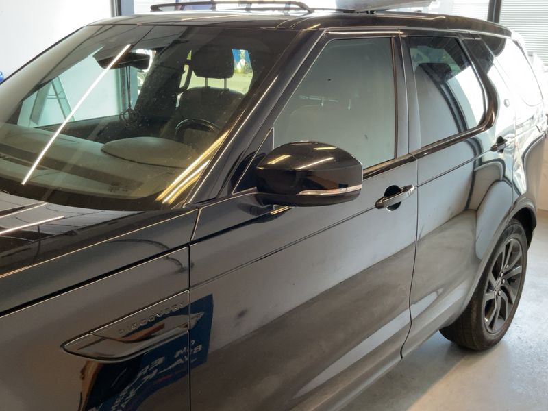 Land Rover Discovery 5 2.0 Si4 TwinTurbo HSE — zdjęcie 4