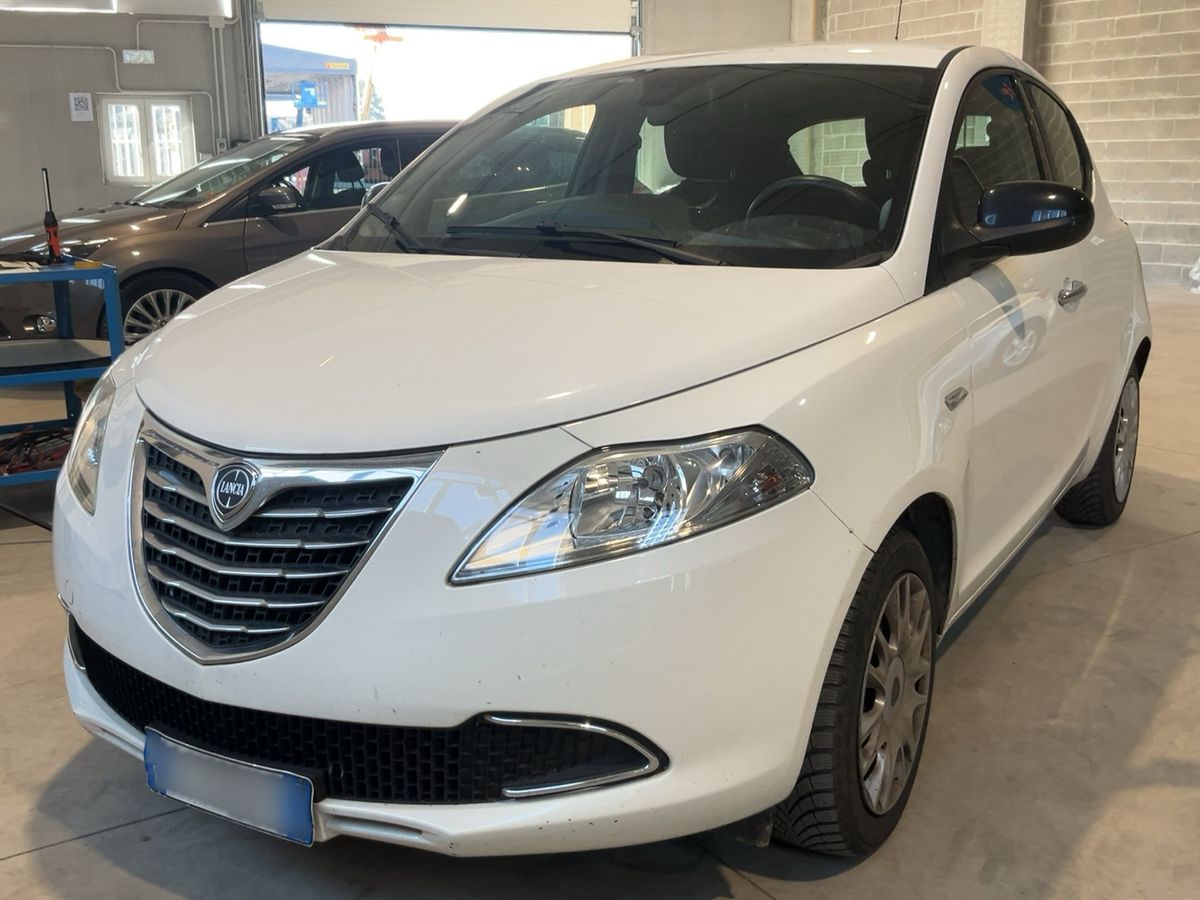 Lancia Ypsilon 2015
