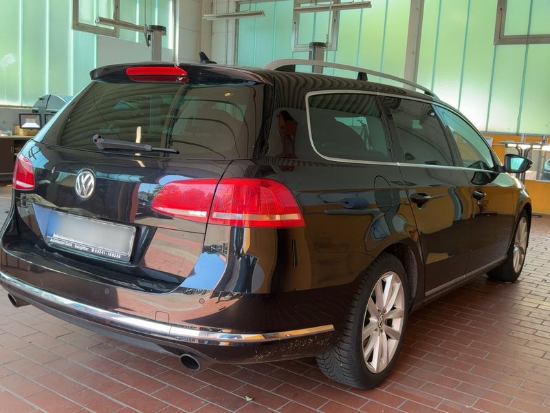 Volkswagen Passat 3.6 V6 FSI Highline 4Motion — zdjęcie 6