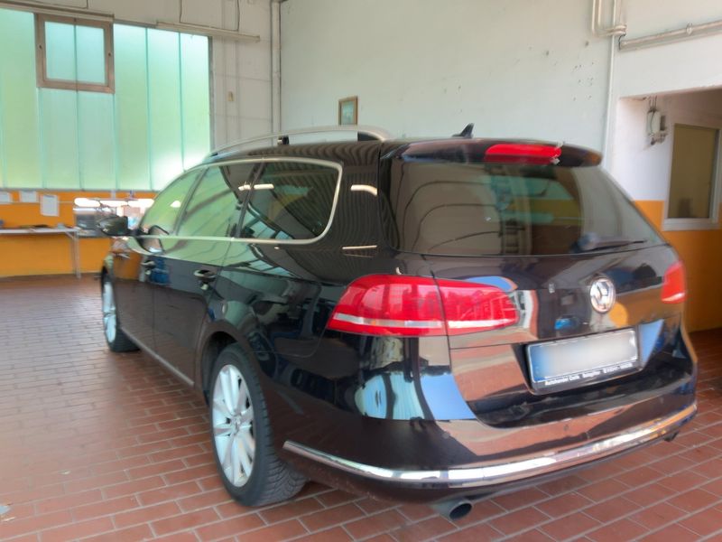 Volkswagen Passat 3.6 V6 FSI Highline 4Motion — zdjęcie 3