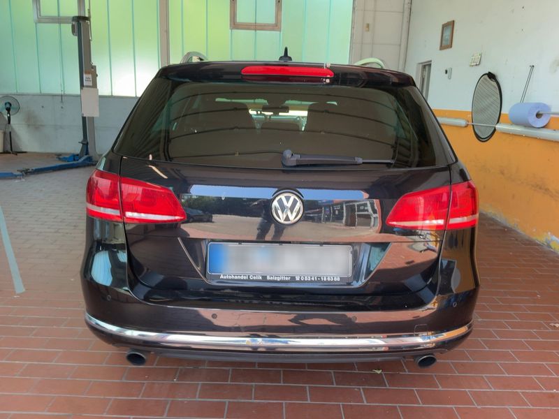 Volkswagen Passat 3.6 V6 FSI Highline 4Motion — zdjęcie 5