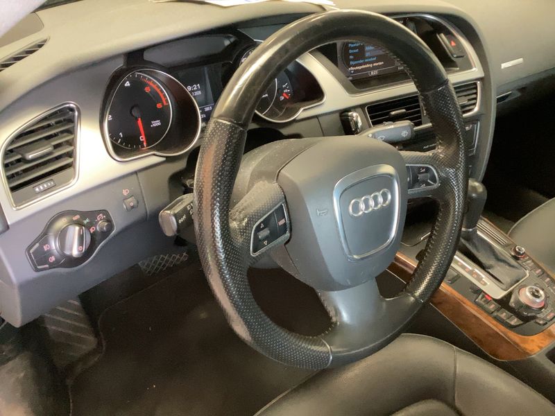 Audi A5 Sportback 2.0 TDI 2011 – снимка 18