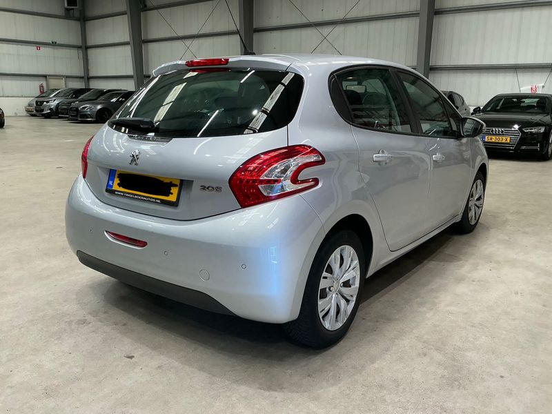 Peugeot 208 1.0 VTi Active — zdjęcie 2