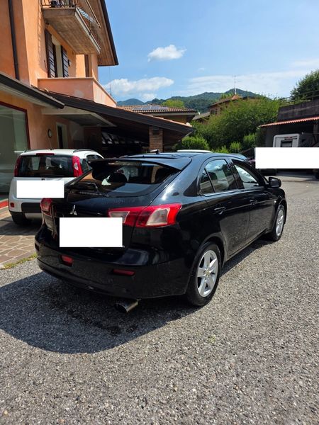 Mitsubishi Lancer 1.5 Invite — zdjęcie 5