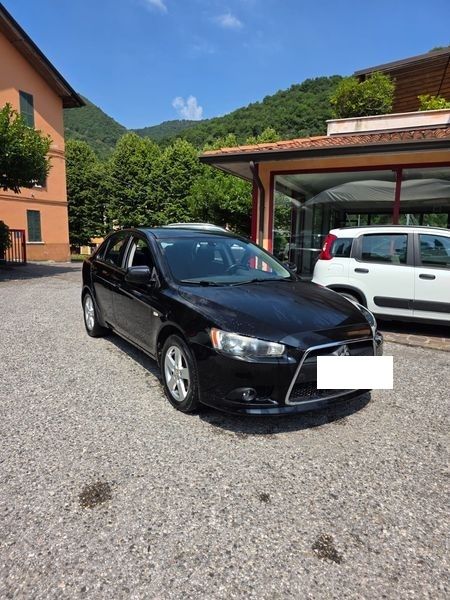 Mitsubishi Lancer 1.5 Invite — zdjęcie 6