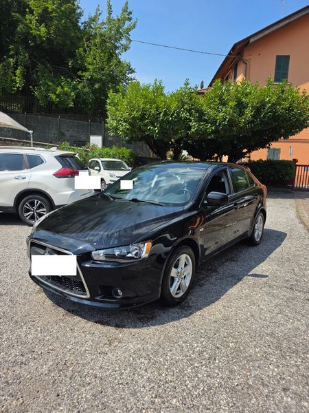 Mitsubishi Lancer 1.5 Invite — zdjęcie 2
