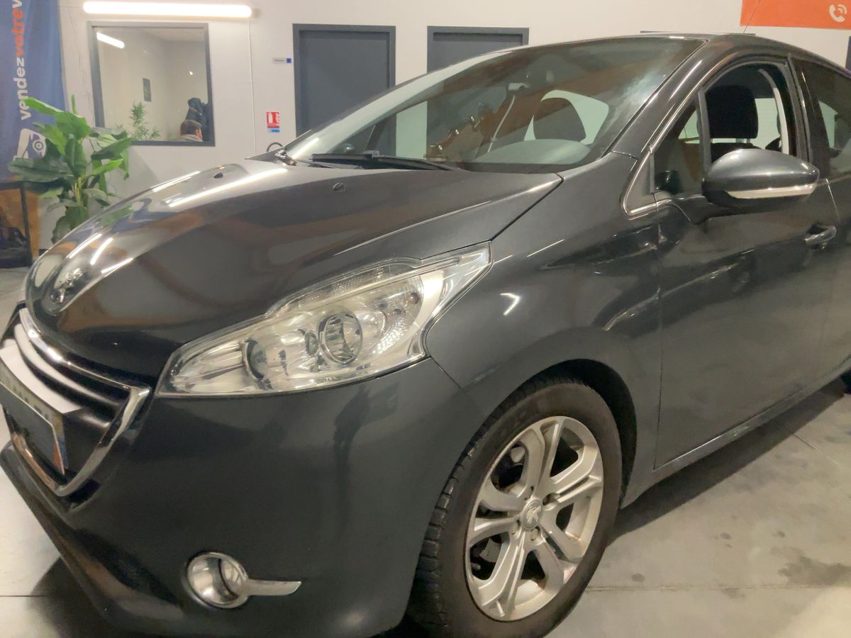 Peugeot 208 1.6 Allure