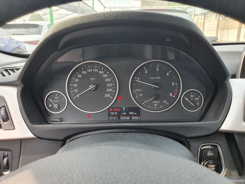 BMW 3er 318d — zdjęcie 12