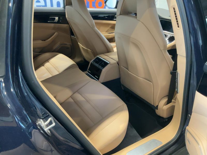 Porsche Panamera Sport Turismo 4 E-Hybrid — zdjęcie 14