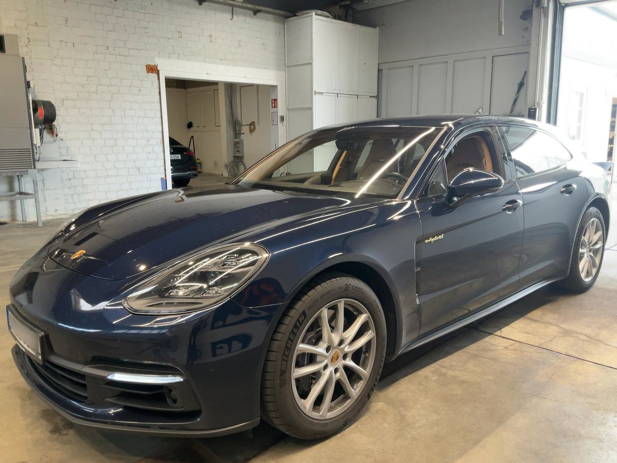 Porsche Panamera 2019