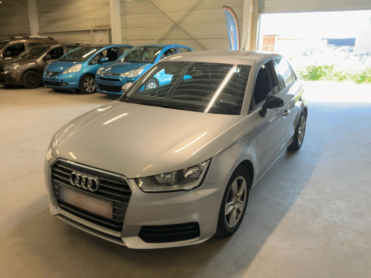 Audi A1 2018 — photo 1