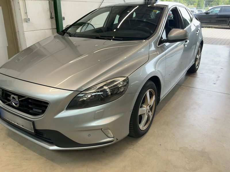 2014 Volvo V40