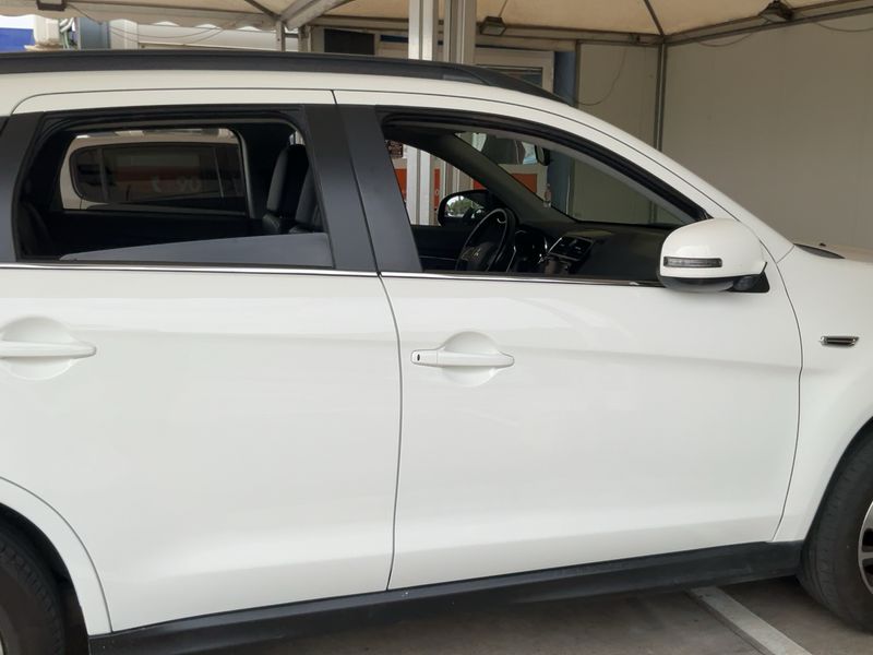 Mitsubishi ASX 2.2 DI-D Kaiteki 4WD — zdjęcie 7