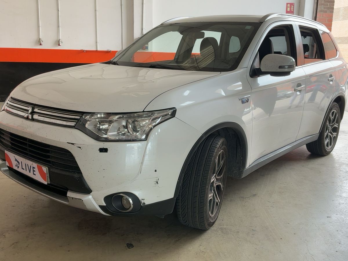 Mitsubishi Outlander 2015
