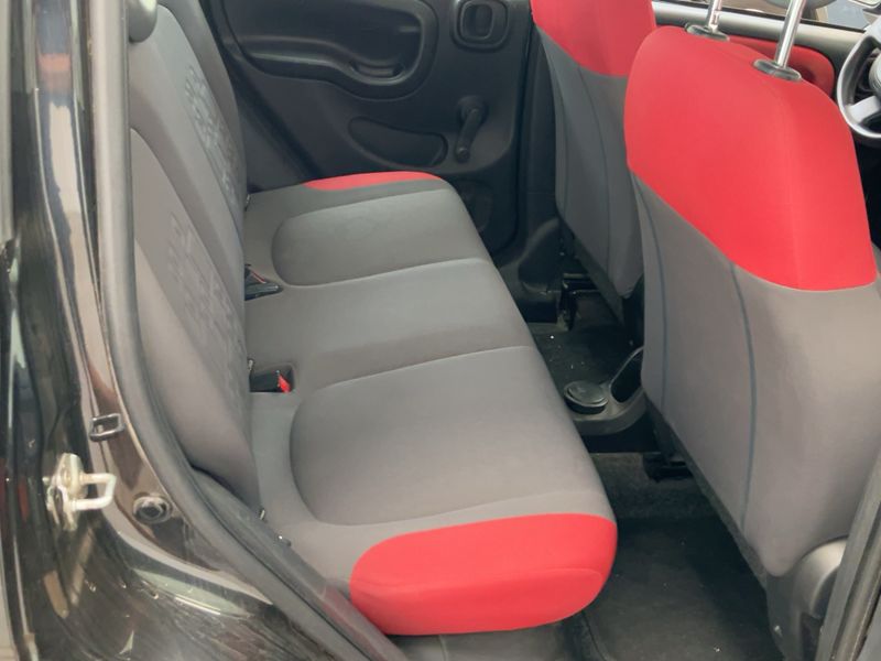 Fiat Panda 1.3 M-Jet Lounge — zdjęcie 14