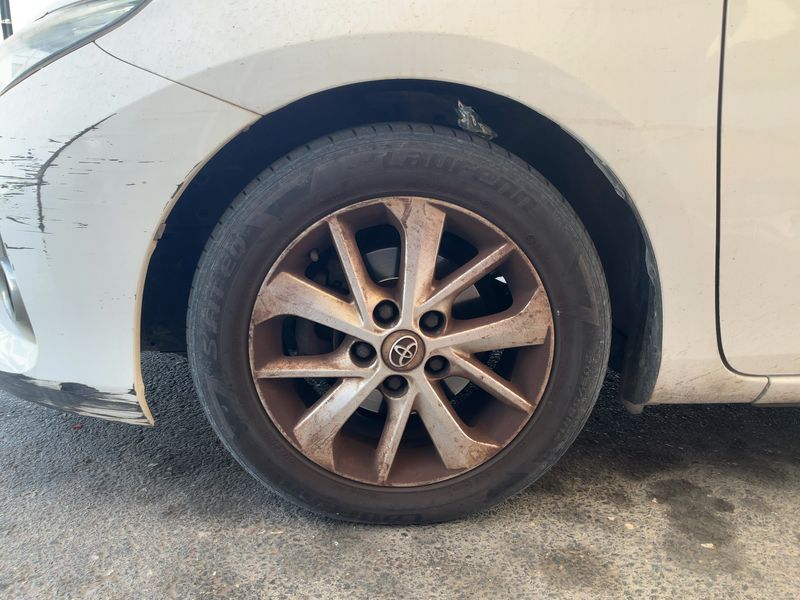 Toyota Auris 1.4 Turbodiesel Dynamic 2014 – снимка 3