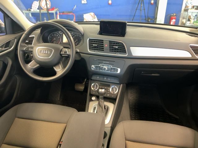 Audi Q3 1.4 TFSI ACT — zdjęcie 12