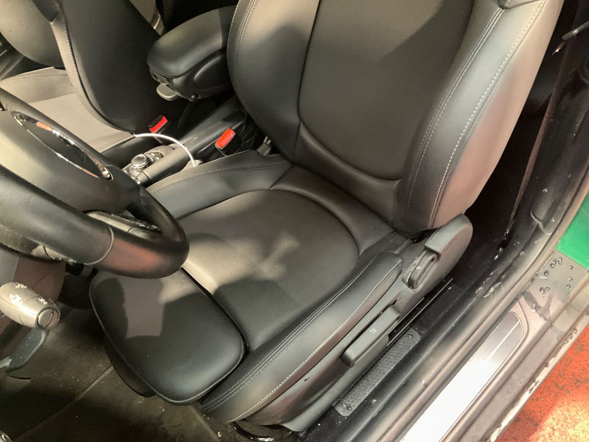 MINI Cooper 2023 — photo 26