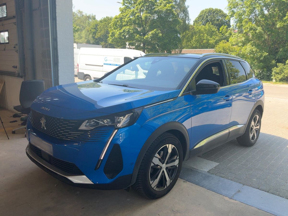 Peugeot 3008 2023 — photo 1