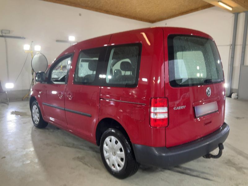 Volkswagen Caddy 1.6 TDI Trendline BlueMotion Tech — zdjęcie 5