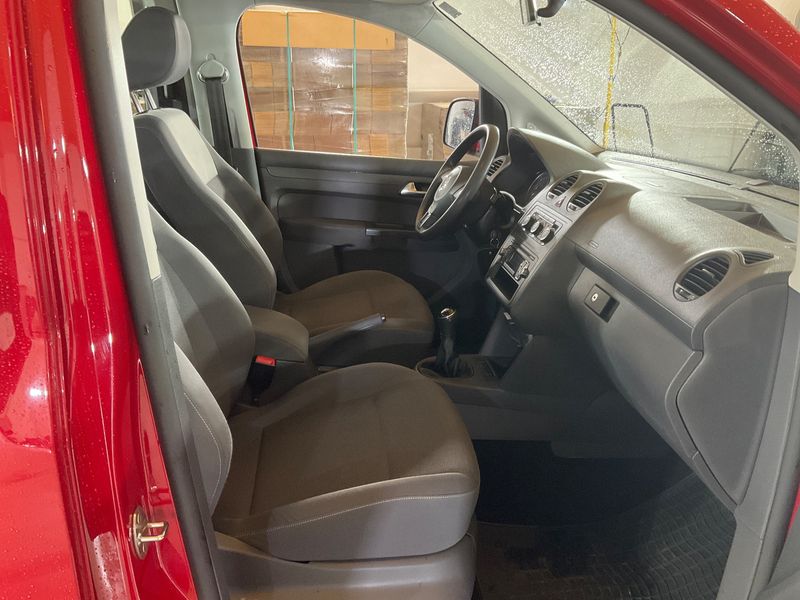 Volkswagen Caddy 1.6 TDI Trendline BlueMotion Tech — zdjęcie 11