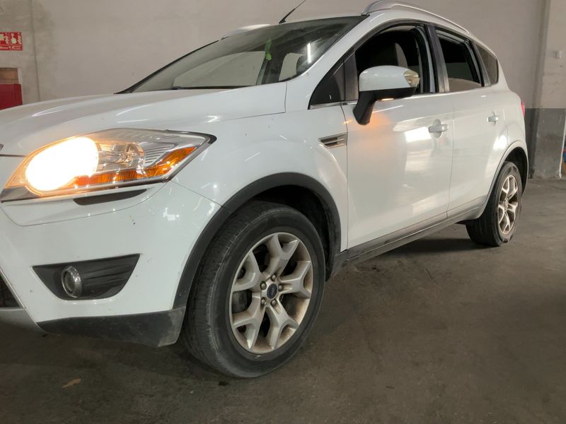 Ford Kuga 2.0 TDCi Trend 2009 – снимка 2
