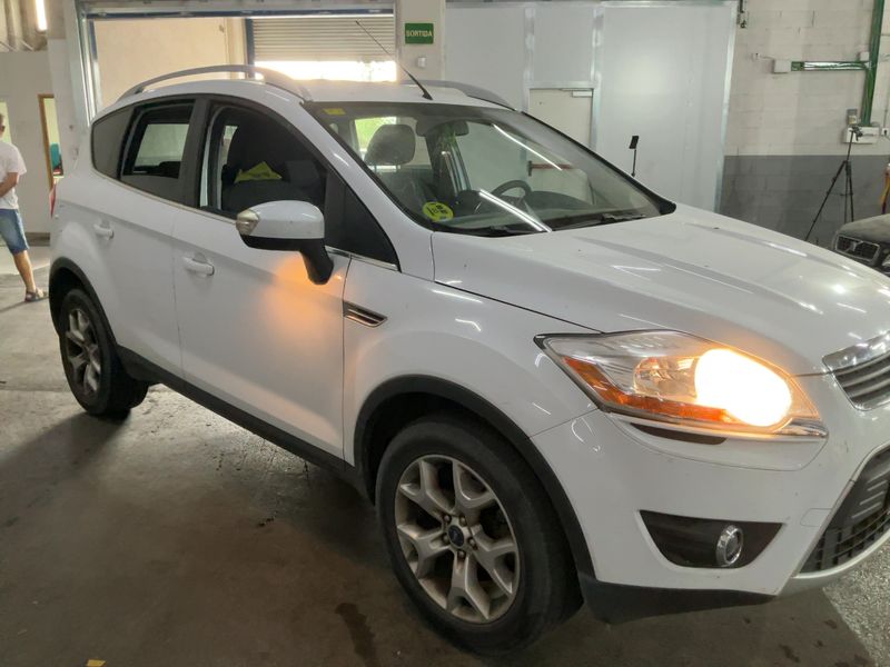 Ford Kuga 2.0 TDCi Trend 2009 – снимка 12