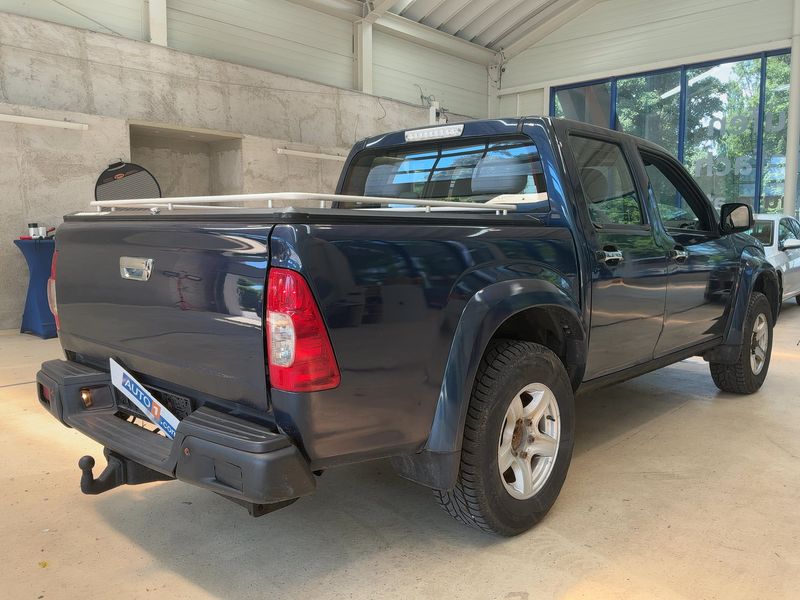 Isuzu D-MAX 2.5 Turbodiesel Double Cab Basis 4WD — zdjęcie 6