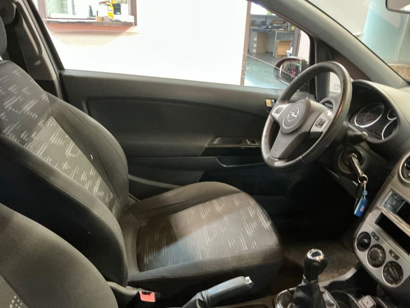 Opel Corsa 1.3 CDTI Edition — zdjęcie 3