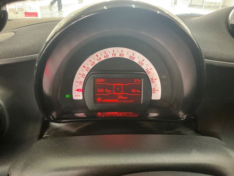Smart fortwo 1.0 youngster — zdjęcie 13