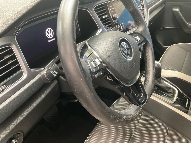 Volkswagen T-Roc 1.5 TSI ACT Carat 2021 – снимка 22