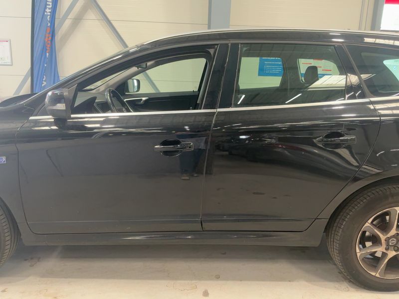 Volvo XC60 2.0 D3 Ocean Race 2WD 2016 – снимка 4