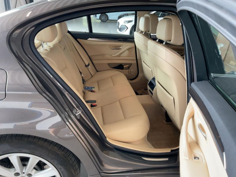 BMW 5er 520d — zdjęcie 14