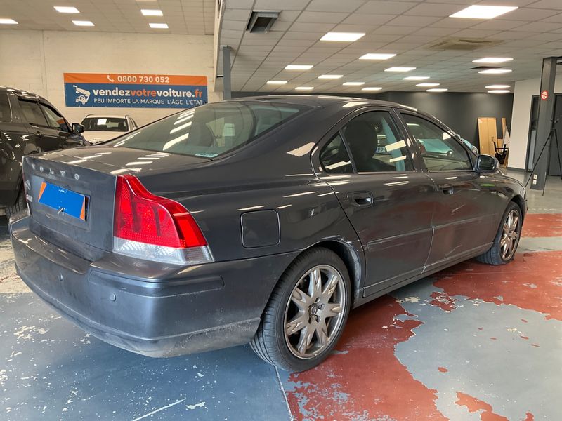 Volvo S60 2.4 D Kinetic 2009 – снимка 2