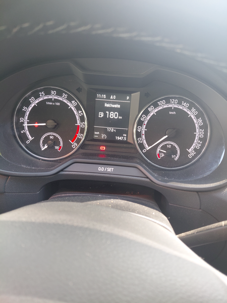 Skoda Octavia 2.0 TDI Clever — zdjęcie 13