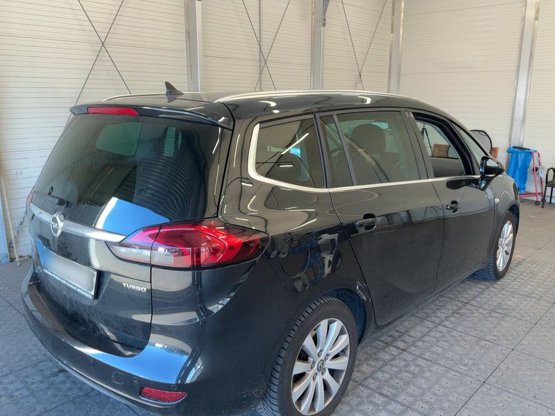 Opel Zafira Tourer 1.4 Turbo Innovation — zdjęcie 6