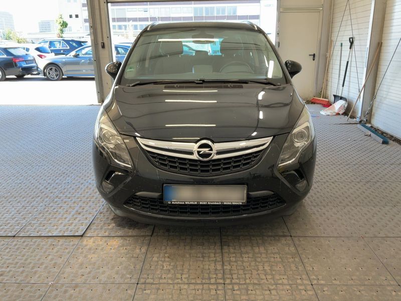 Opel Zafira Tourer 1.4 Turbo Innovation — zdjęcie 9