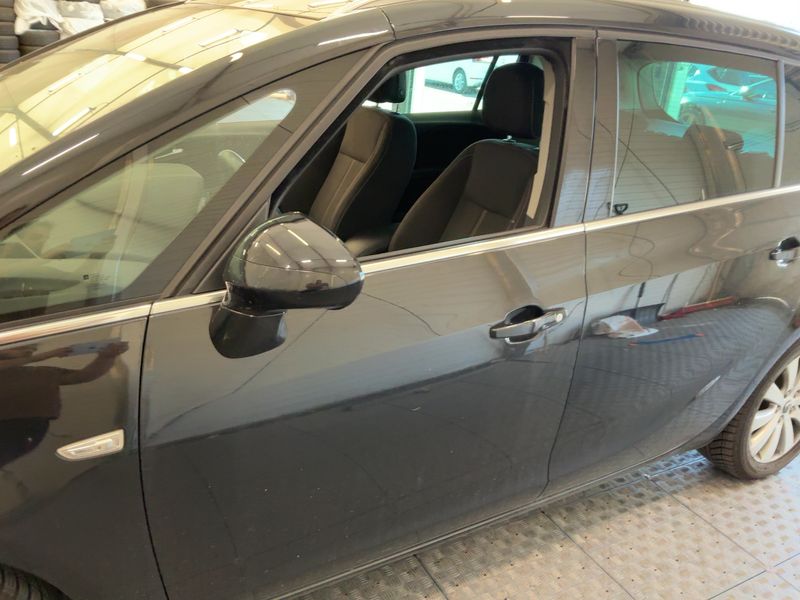 Opel Zafira Tourer 1.4 Turbo Innovation — zdjęcie 4