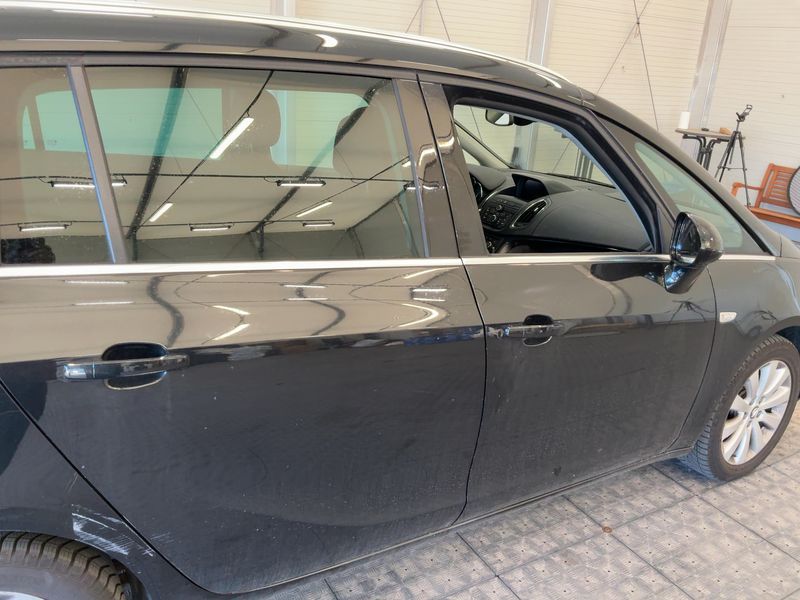 Opel Zafira Tourer 1.4 Turbo Innovation — zdjęcie 7